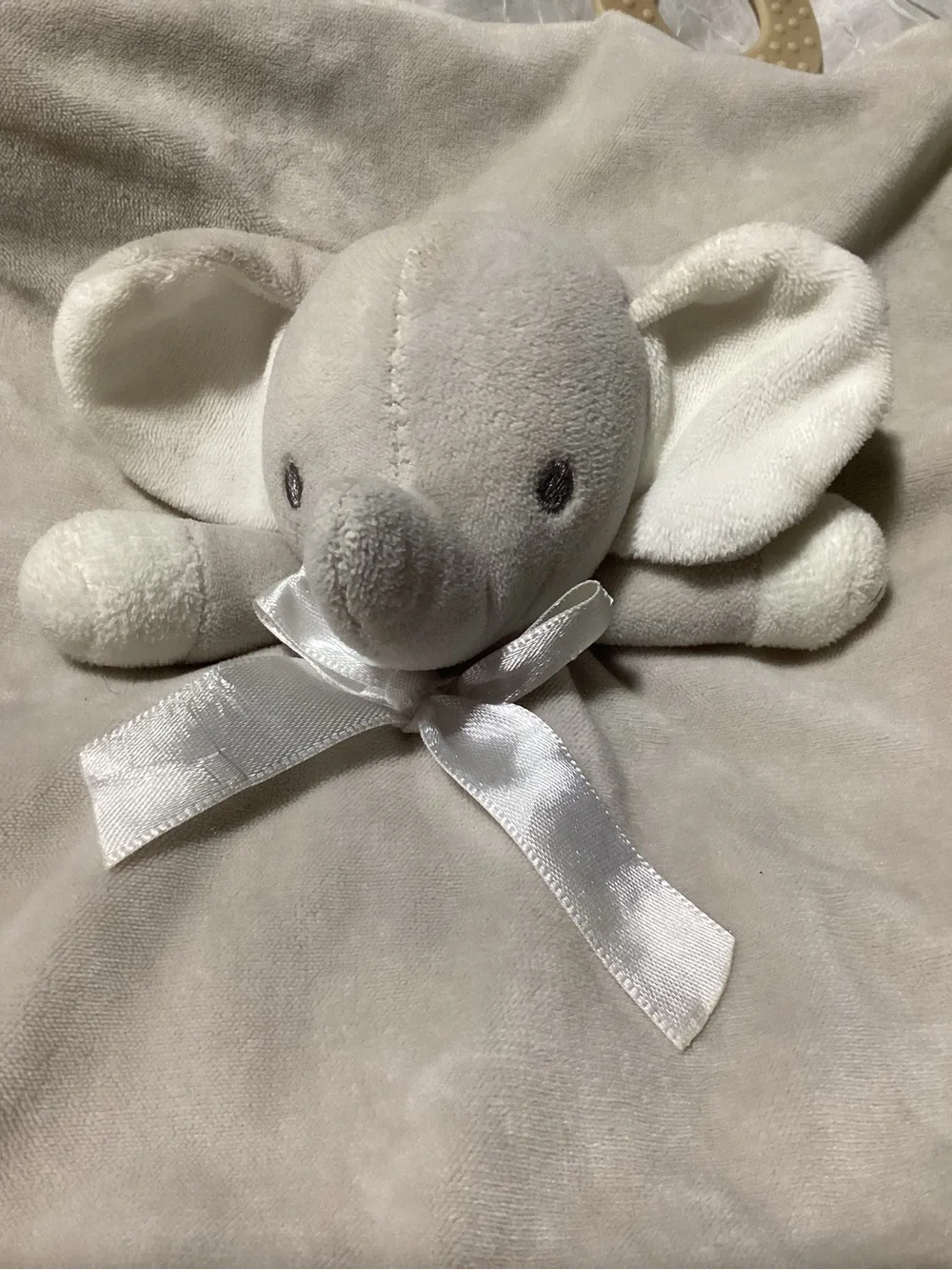 Elliot The Elephant Teether Blanket London Bridge Baby Lovey Security Toy 2022